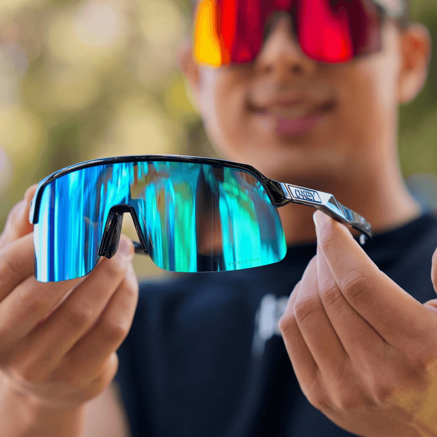 OAKLEY SUTRO LITE NEGRA - VISOR AZUL