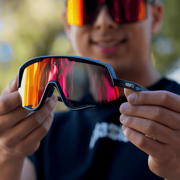 100% GLENDALE NEGRA - VISOR ROJO