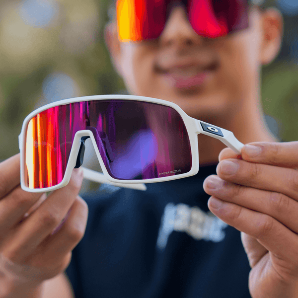 OAKLEY SUTRO BLANCA - VISOR ROJO